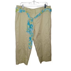 George Capris Size 16W ✨Bundle Sale: 3/$25 or 5/$30✨